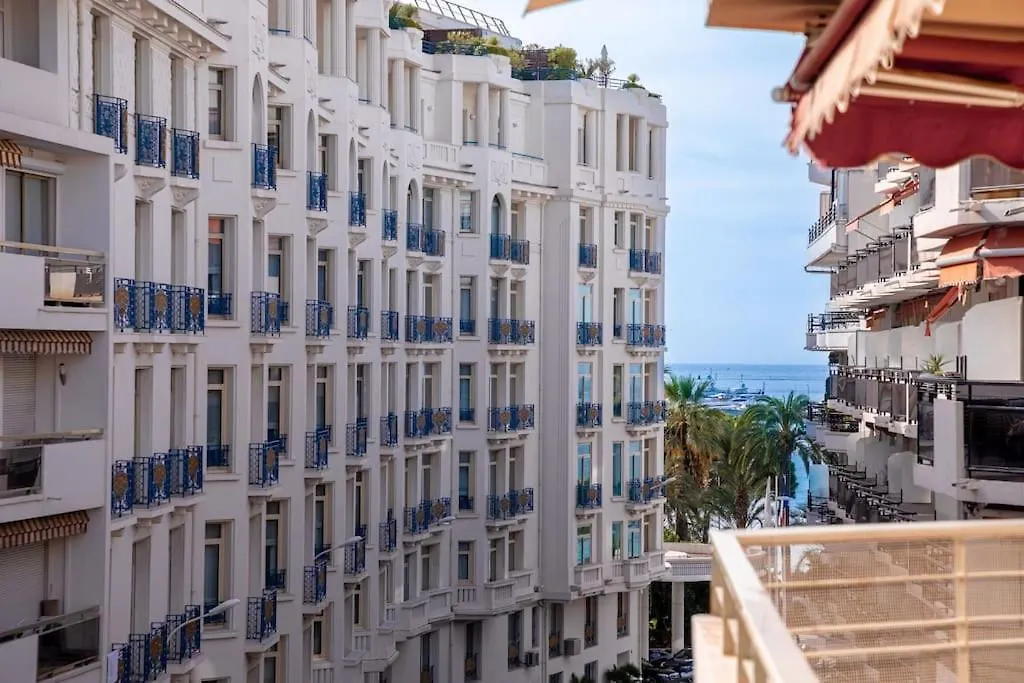 Contacten van Amazing Apartment With Private Terrace & Full Air Conditioning - Walk To The Beach, La Croisette! - Latour Maubourg 18 By Halldis