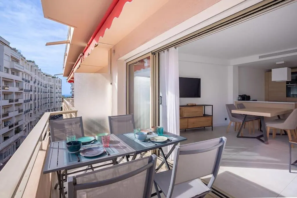 Amazing Apartment With Private Terrace & Full Air Conditioning - Walk To The Beach, La Croisette! - Latour Maubourg 18 By Halldis Cannes 0*,