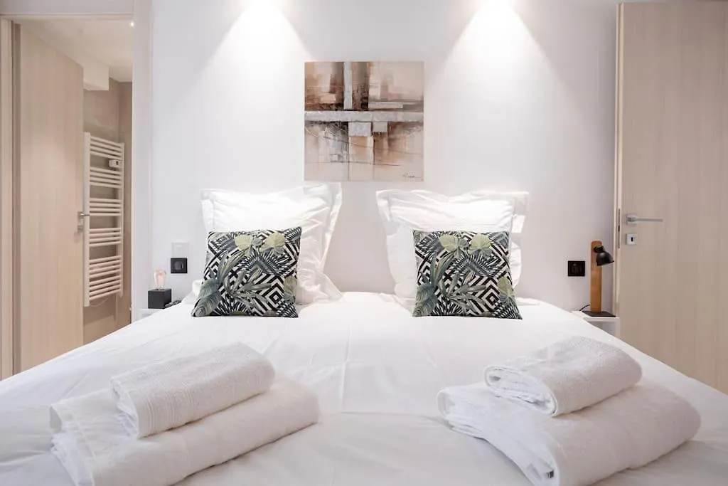 Amazing Apartment With Private Terrace & Full Air Conditioning - Walk To The Beach, La Croisette! - Latour Maubourg 18 By Halldis Cannes