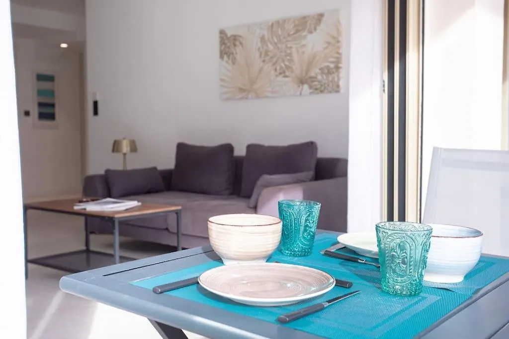 Amazing Apartment With Private Terrace & Full Air Conditioning - Walk To The Beach, La Croisette! - Latour Maubourg 18 By Halldis Cannes